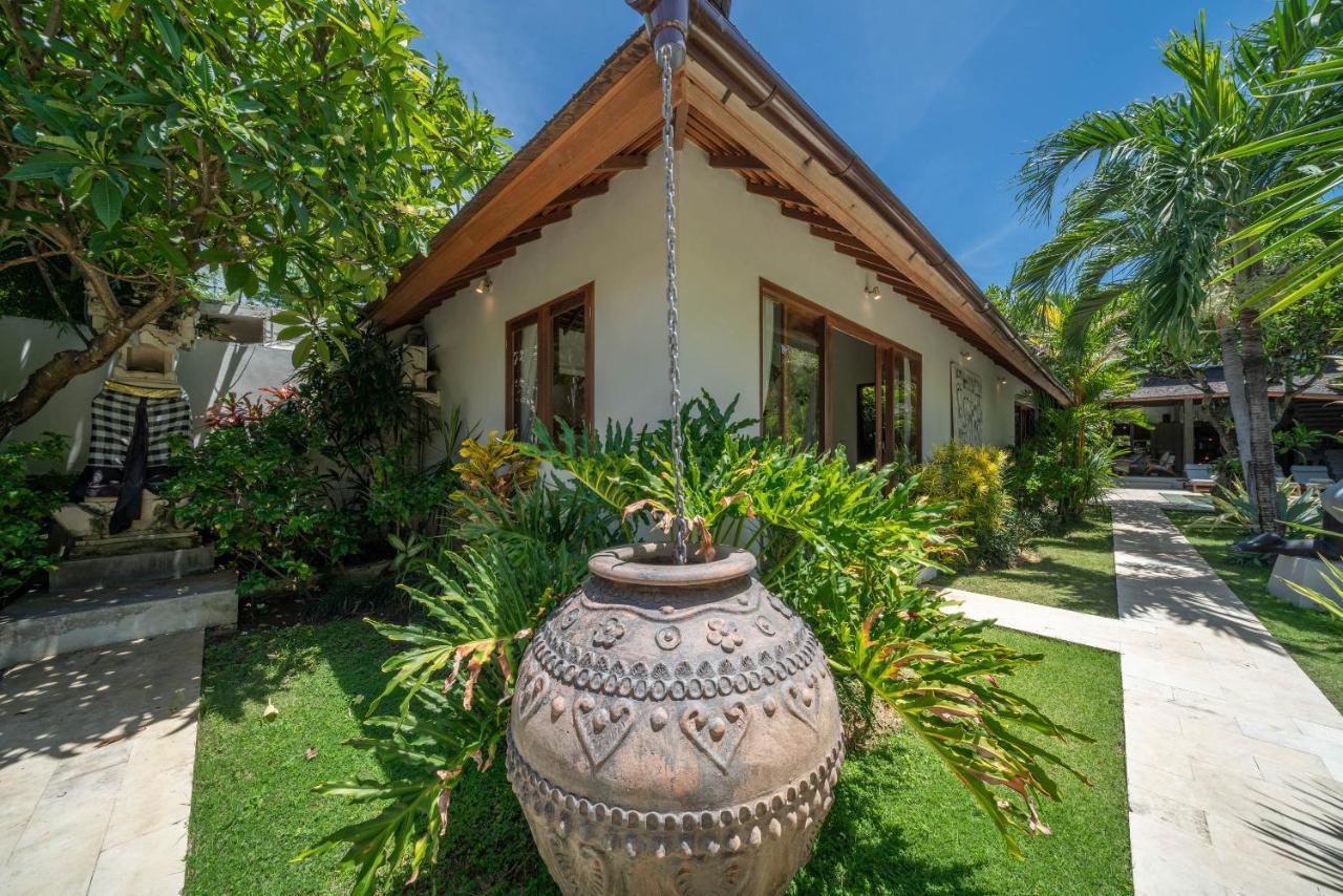 Teman * Seminyak (Bali)