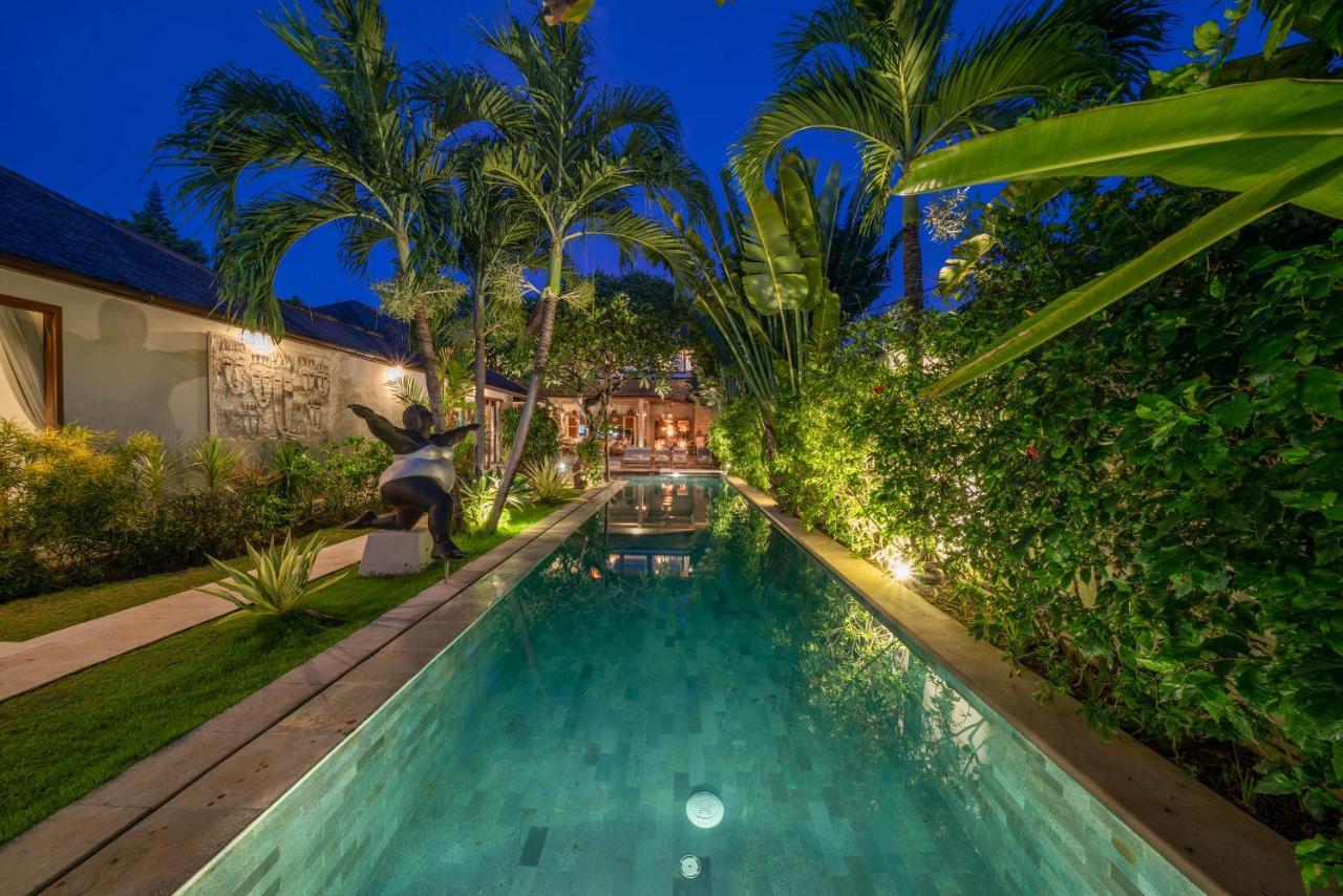 Teman - Luxury 4br In - Huge Pool Villa *